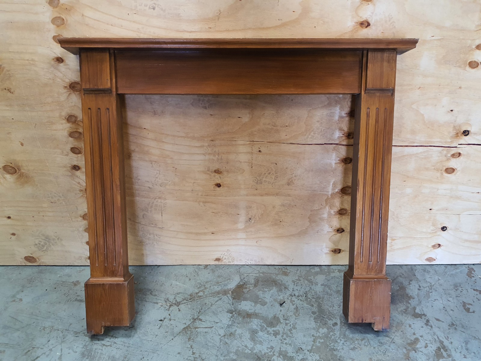 Wooden Fireplace Surround / Mantel – Classic Traditional Style