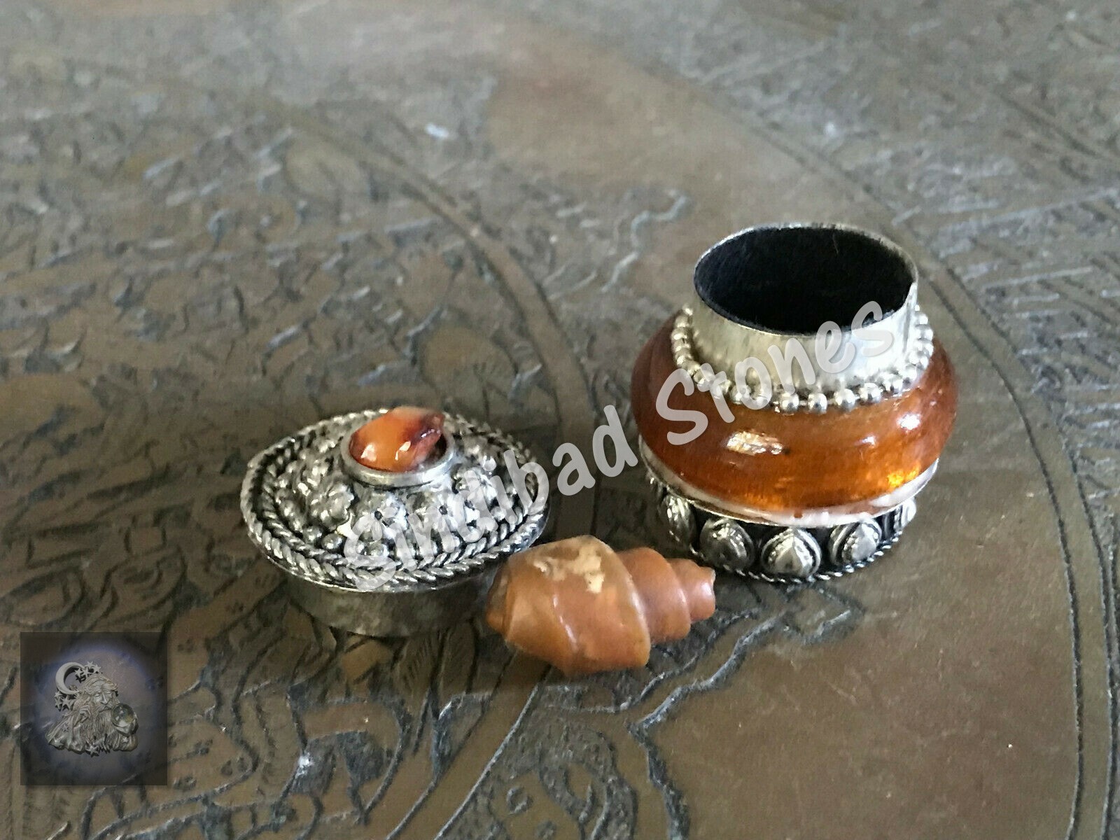 Agate spiral stone, spiritual Swahili Irq حجر حلزوني عقيق، عرق السواحلي روحاني