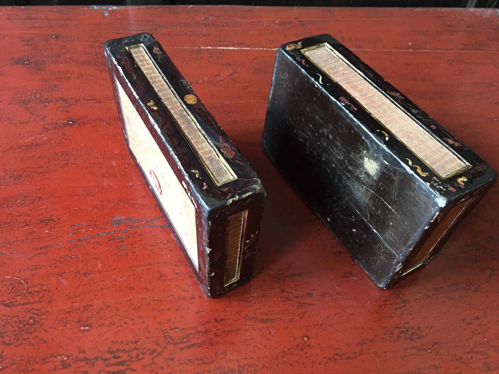 19th Cent Chinese Small Lacquer Box with Bamboo Thread Woven