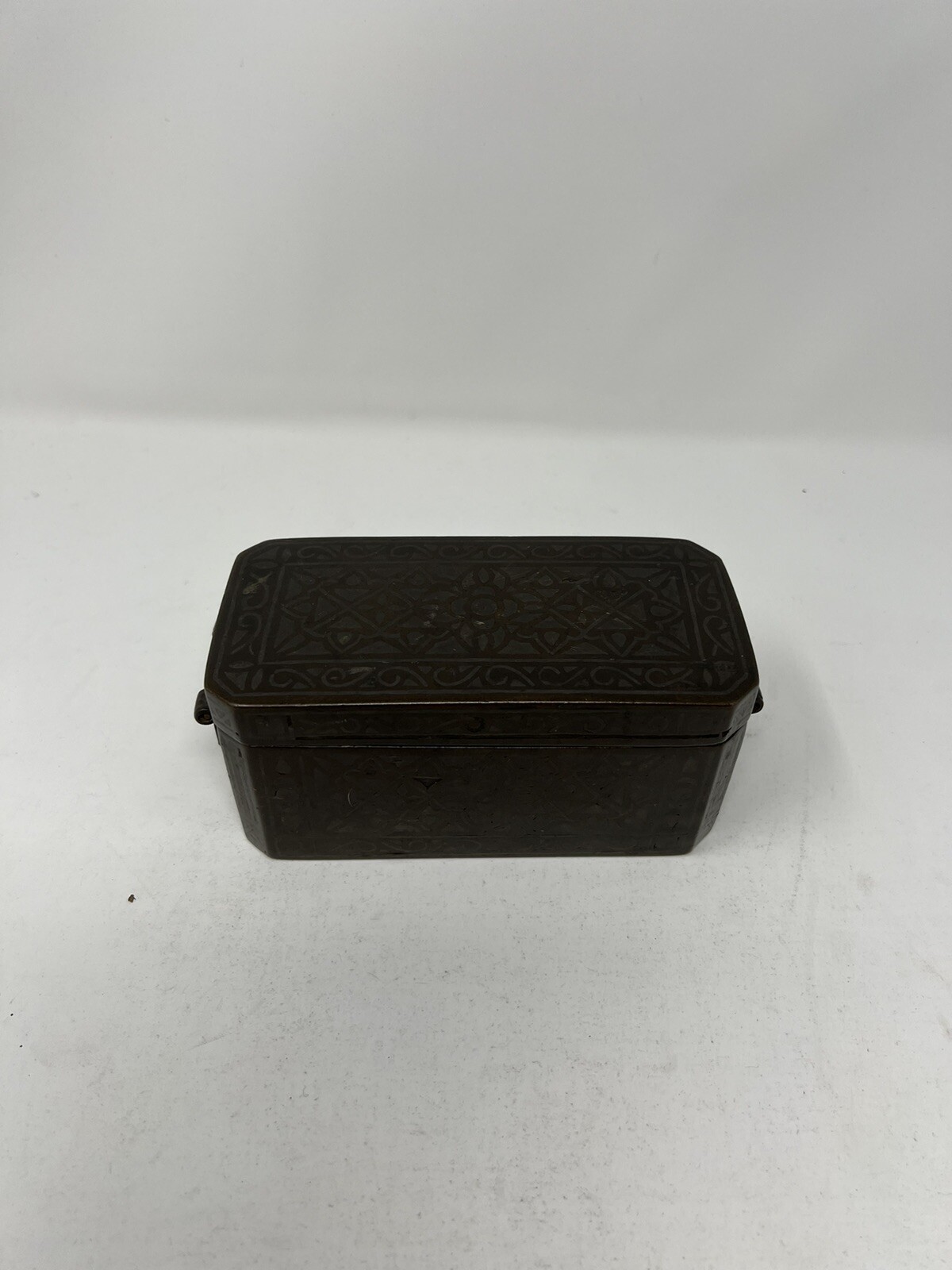 ANTIQUE SILVER INLAID BROZE BETEL NUT SPICE CONTAINER Philippine, Moro Mindanao