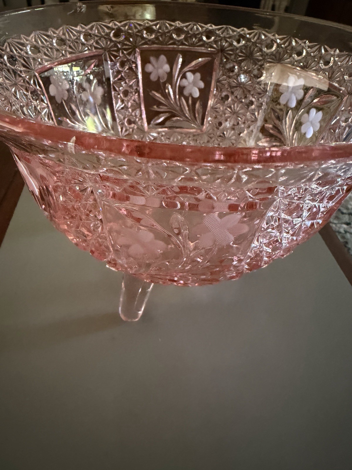 1920’s Vintage Large McKee “Snappy “ Pink Flared Bowl Depression Glass Etched