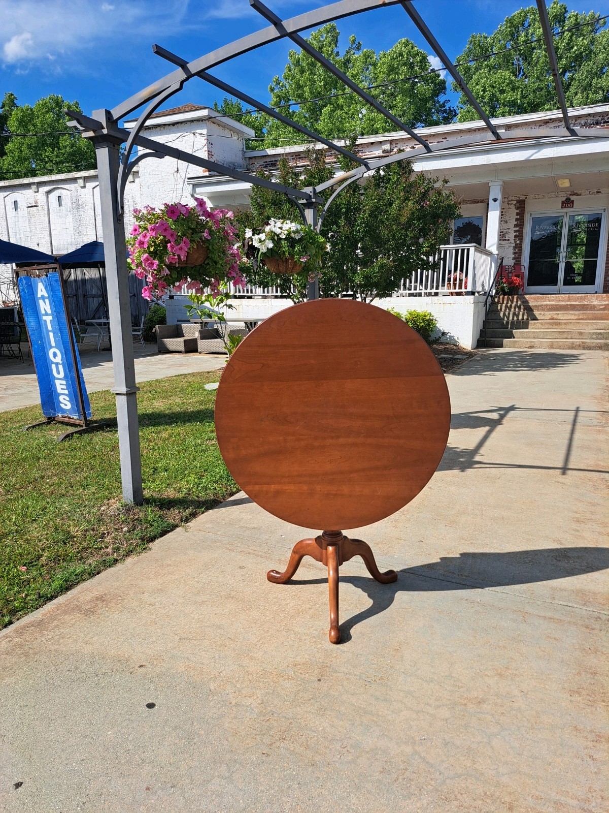 Cherry Birdcage Tilt Top Tea Table By Suters Of Virginia 20thc