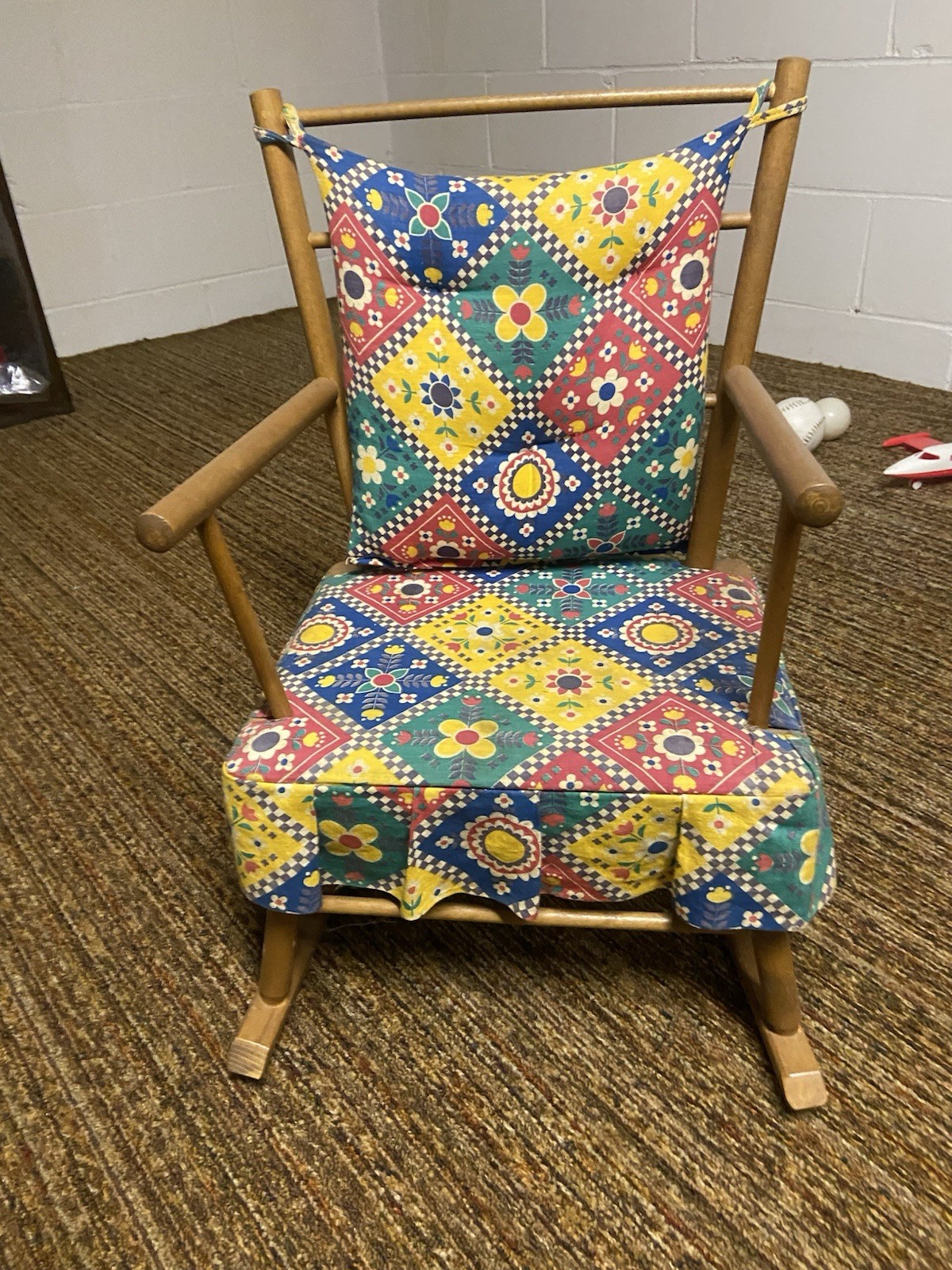 Rocking chair Vintage small Children’s wood 70s Calico Cushions