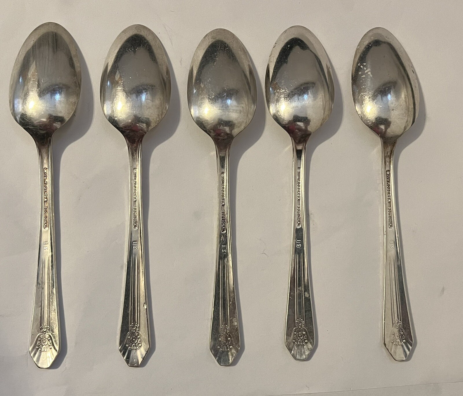 FIVE 6″ Teaspoons 1939 IMPERIAL [anchor] Wm Rogers Sectional [star] Silverplate
