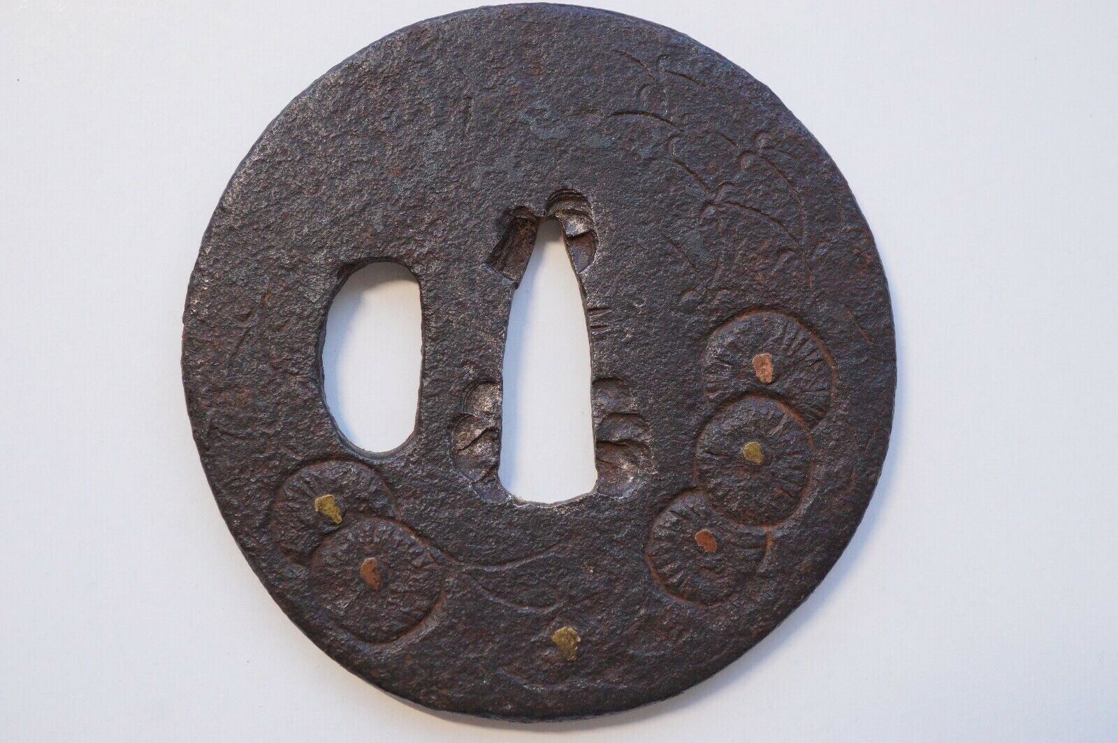Iron Tsuba (hand guard) for Japanese sword Katana or Wakizashi 1211A4G