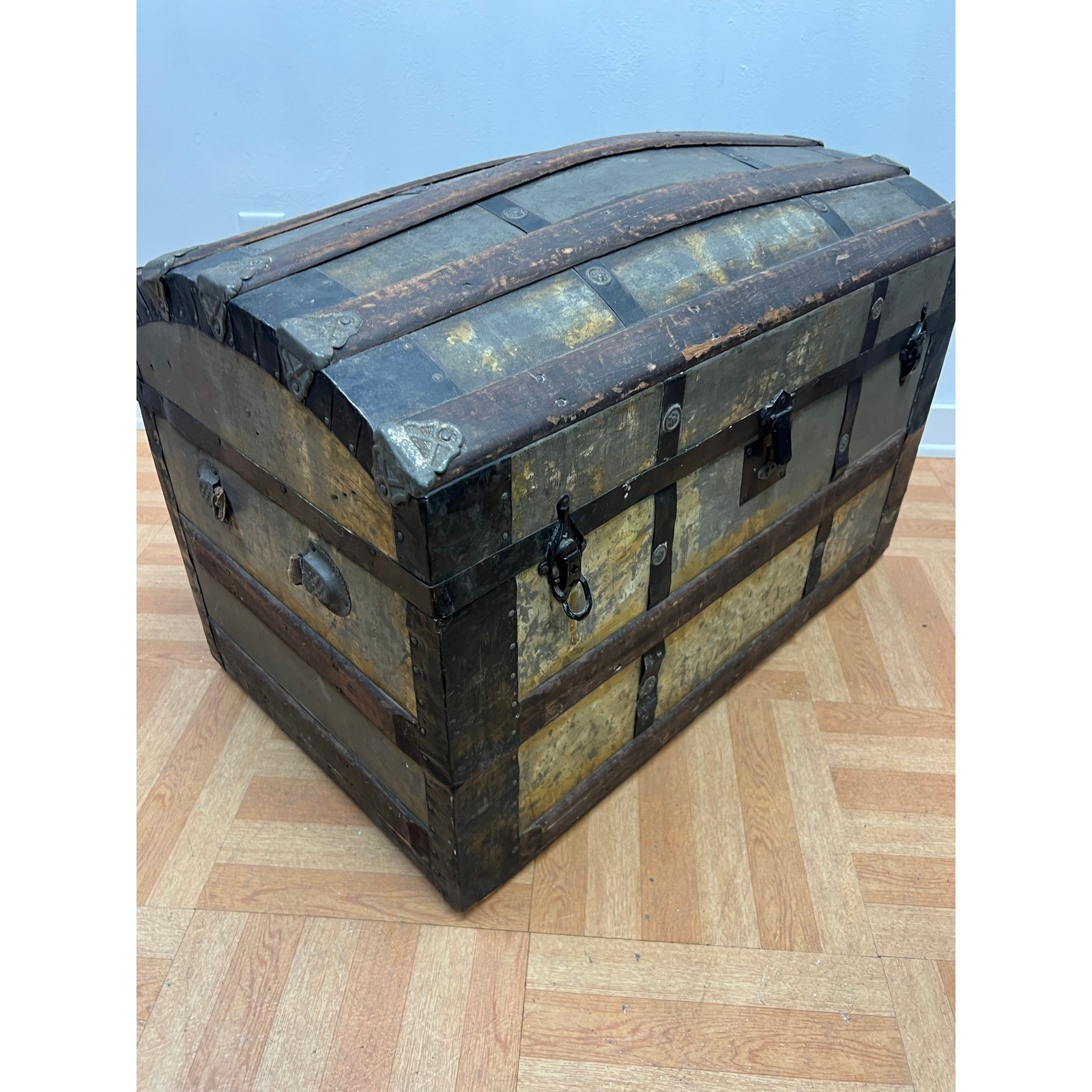 Antique Victorian Camelback Steamer Trunk Wood Metal Storage Chest Vintage Hump