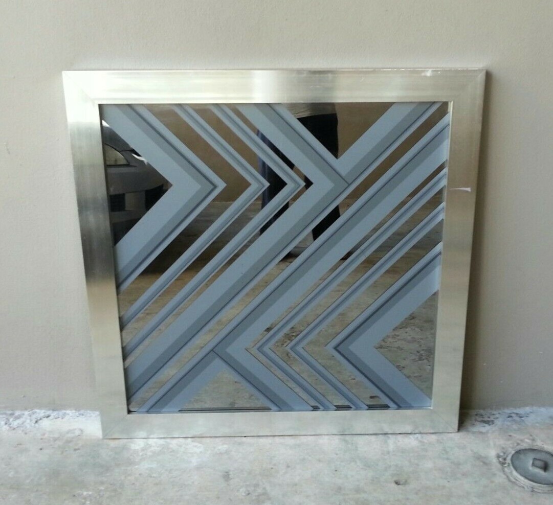 STRIKING MOD 70’S OP ART GEOMETRIC DESIGN MIRROR IN THICK ALUMINUM FRAME