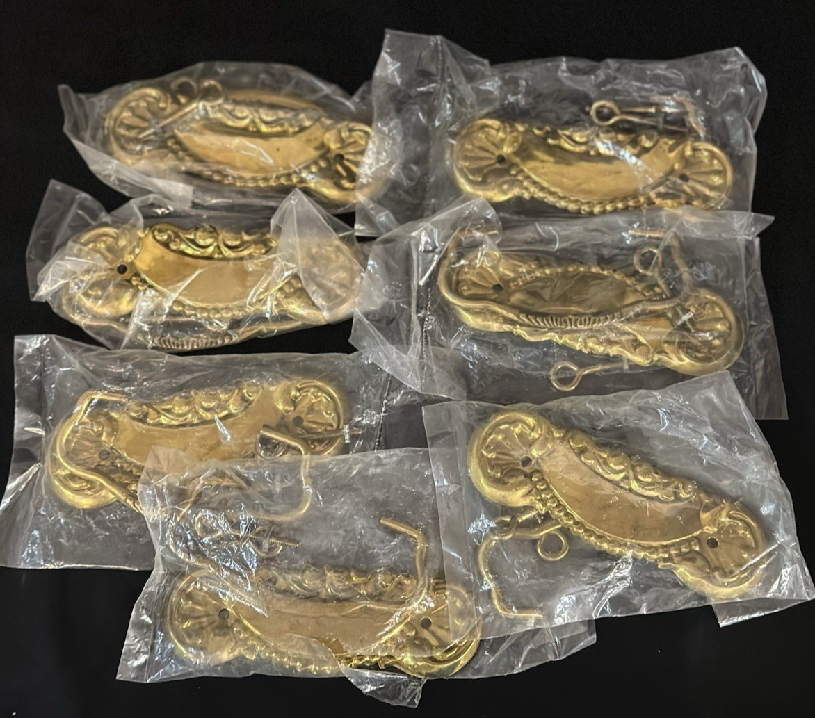 VICTORIAN ORNATE DRAWER PULLS WITH BAIL HANDLE – SET OF 7