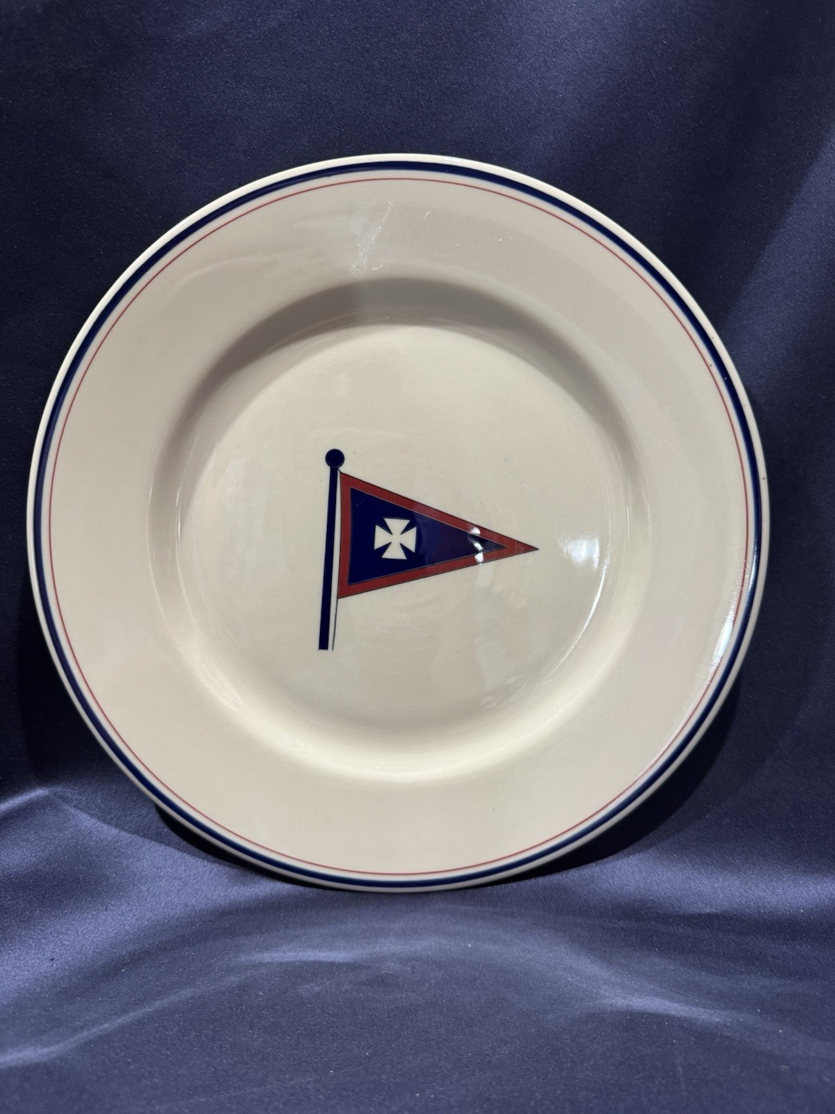 Rye NY American Yacht Club Burgee Dinner Plate 10 1/2″