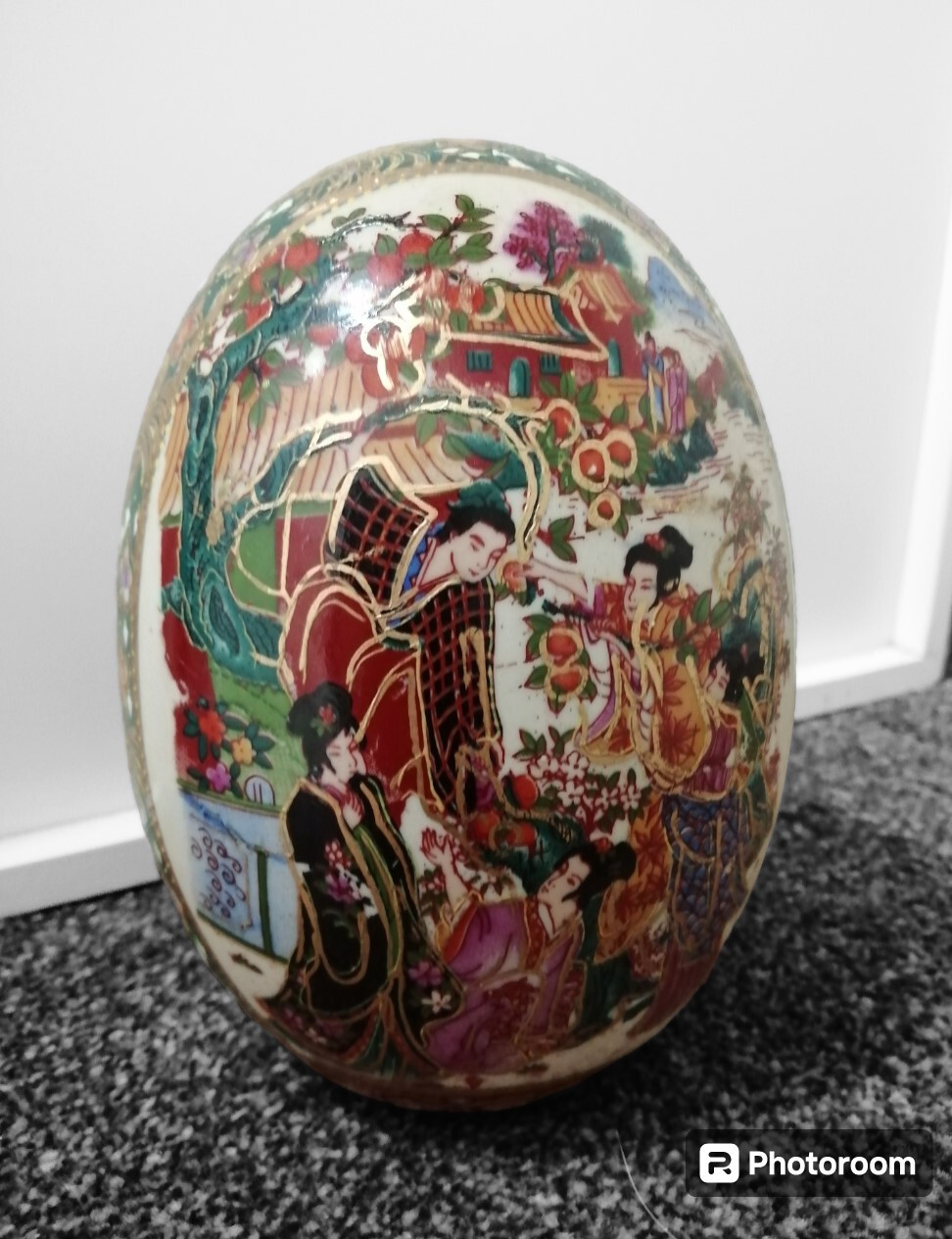 Vintage Chinese Satsuma Egg Geisha Girls Moriage Hand Painted Porcelain Rare