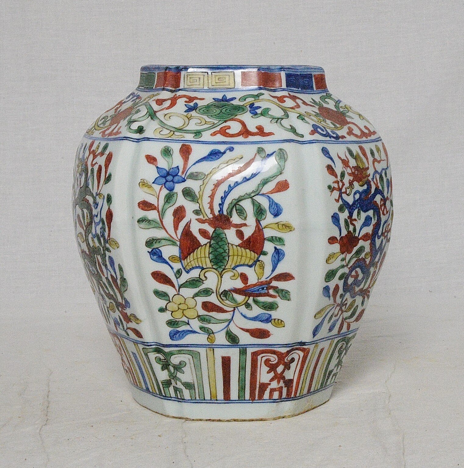 Chinese Dou-Cai Porcelain Pot With Mark M3780