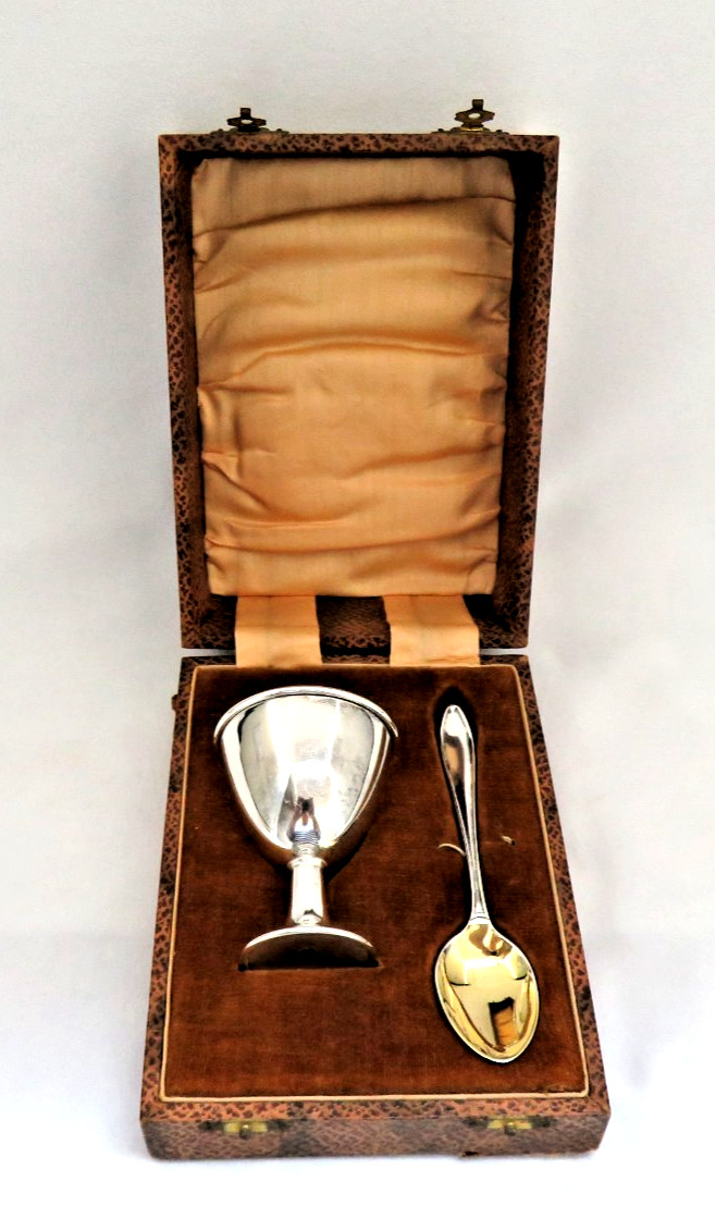 1934 EPNS Nickel Silver & Gold Plated EGG CUP & SPOON in Original Fitted Case
