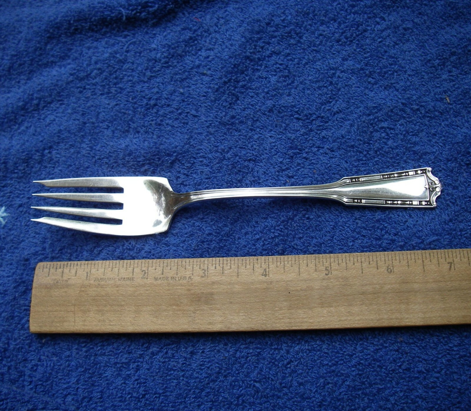 International Sterling NATHAN HALE (1912) FISH FORK-7 1/8 Inch-No Mono