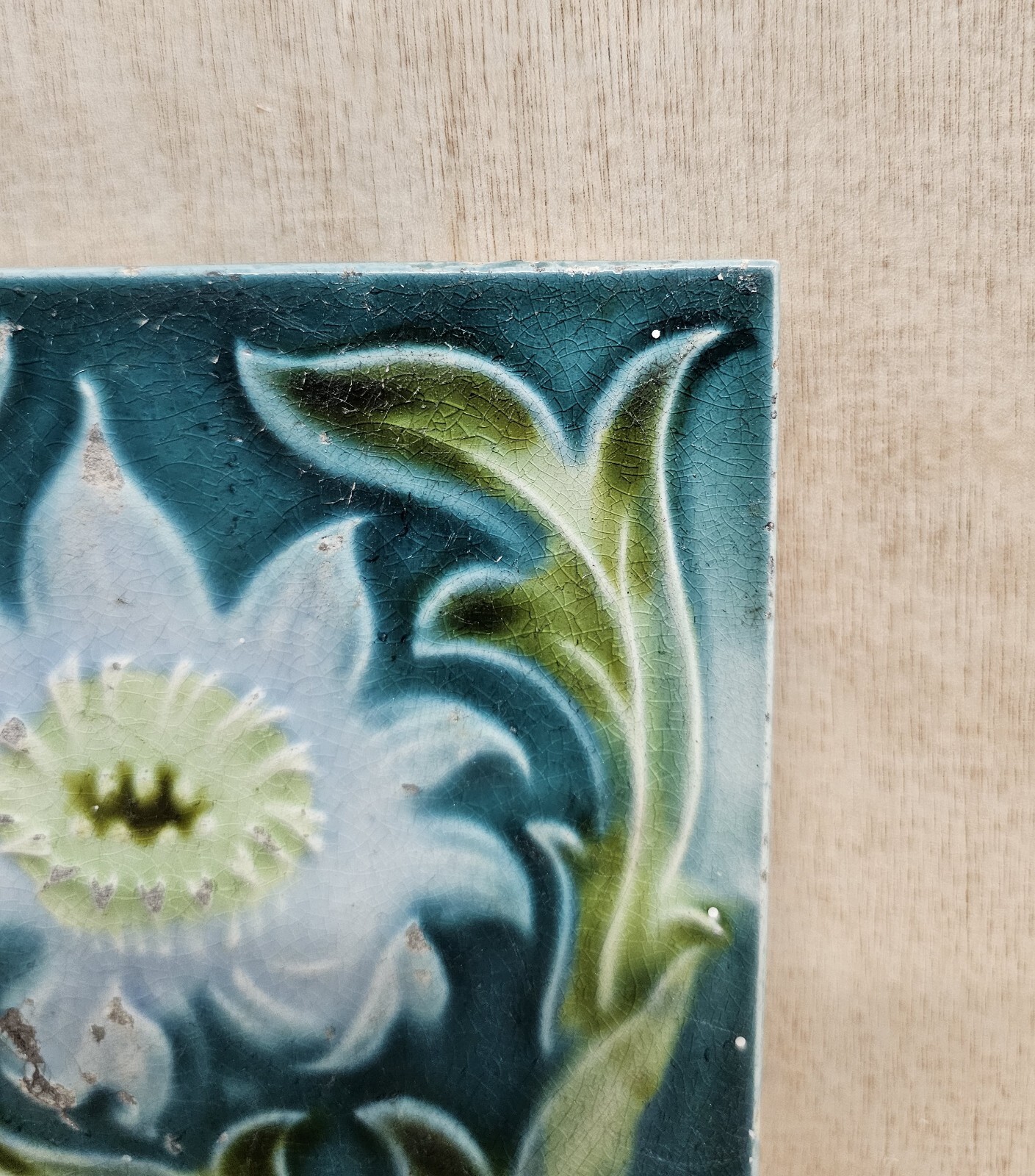 Antique 6 Inch Fireplace Tile – Corn Bros – (T531)