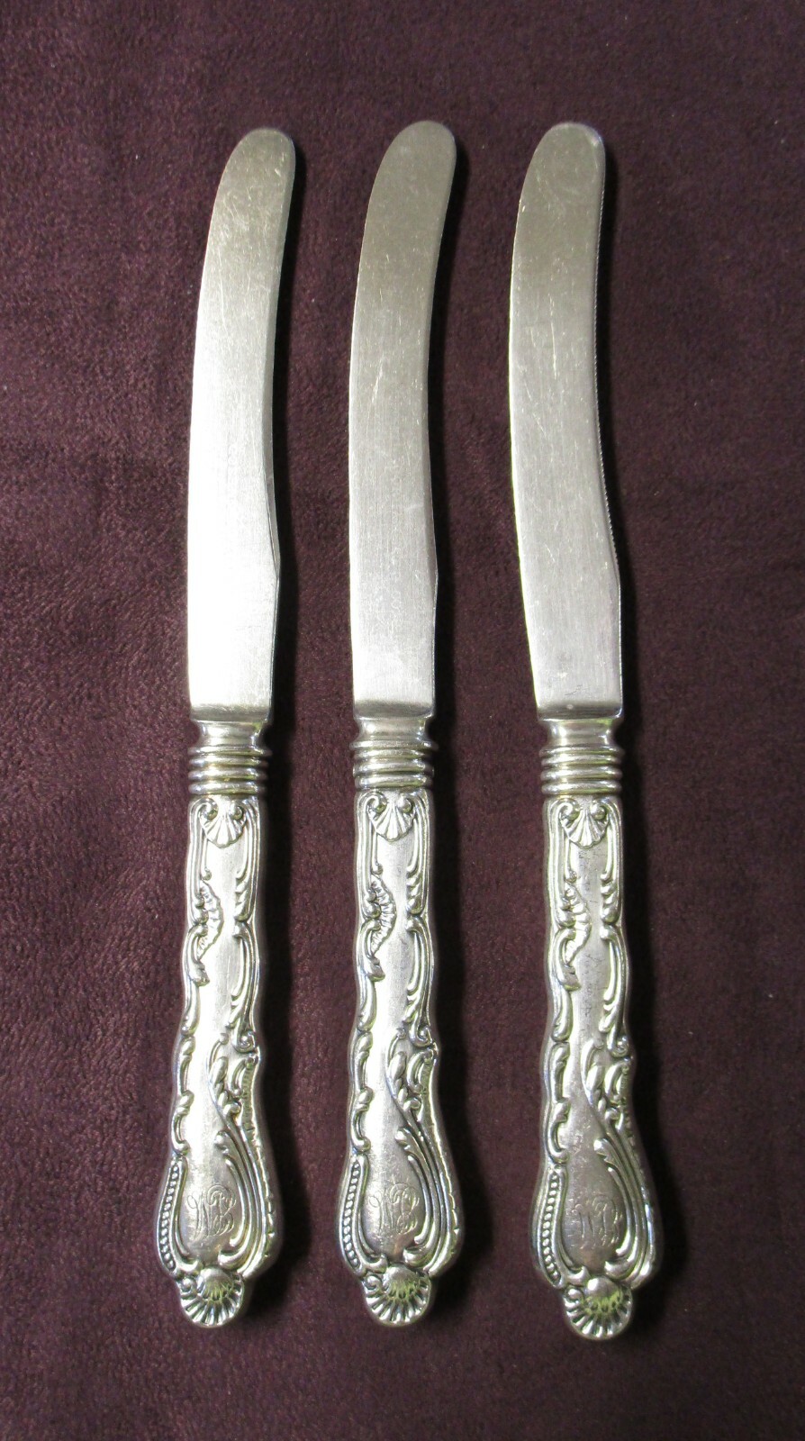 SAXONY 1 Orange & 2 Breakfast Knives 1891 Gorham Rococo Silverplate