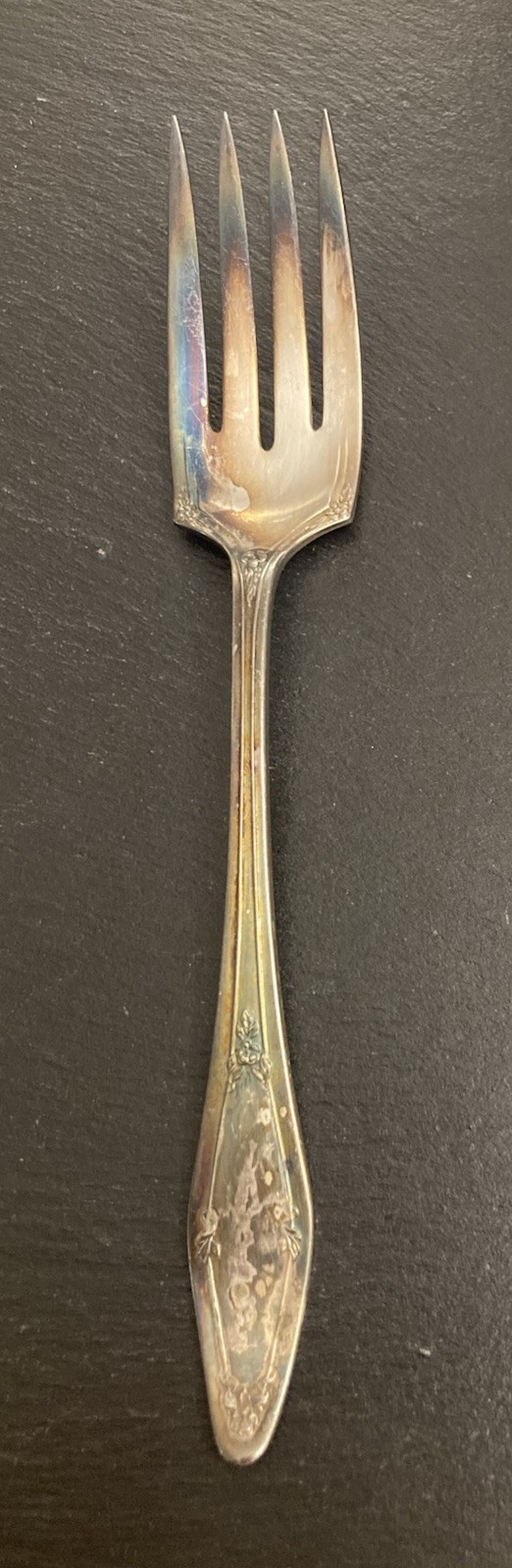 Holmes & Edwards International Silver DE SANCY ROSELAND Serving Fork SHIPS FREE