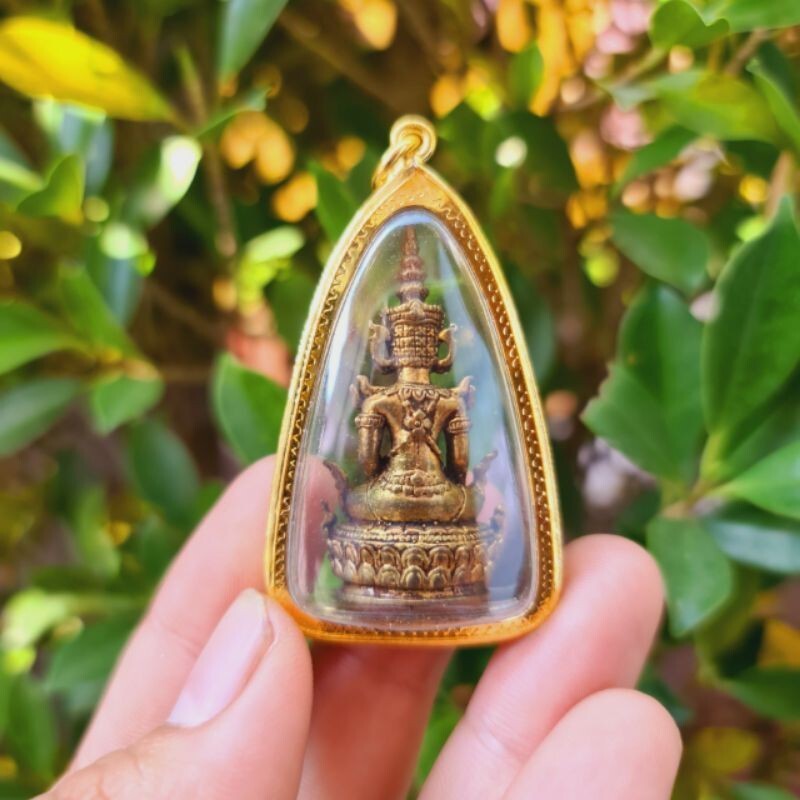Golden Emperor Buddha Thai Amulet Pendant LP Doo Gold Micron Case