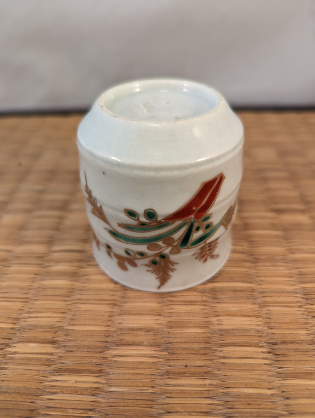 Antique Japanese Arita Imari Porcelain Sake Cup Guinomi Ferns Flowers Edo Japan