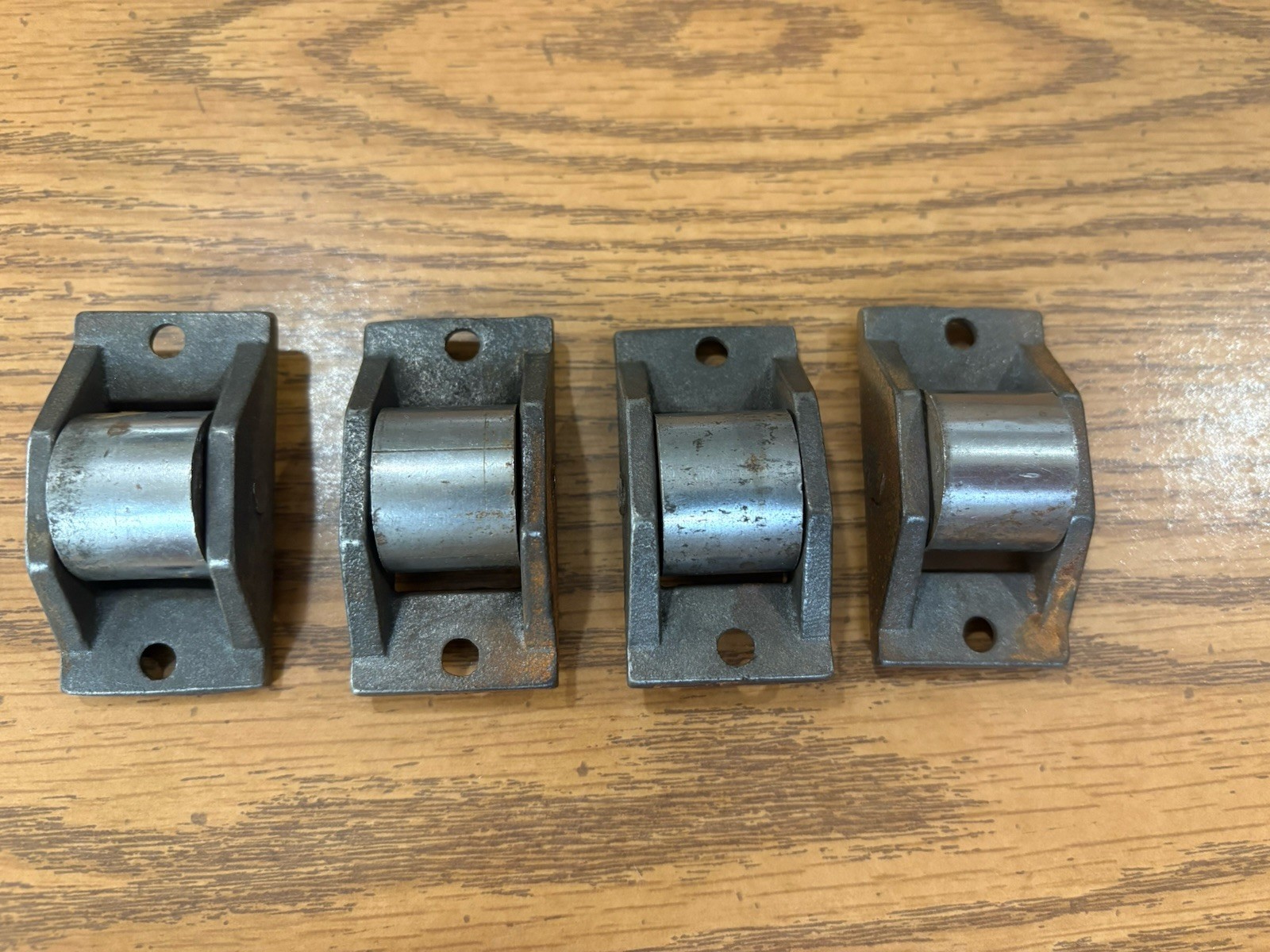 Trunk Roller chest Heavy Duty steamer antique vintage metal steel bottom (4)
