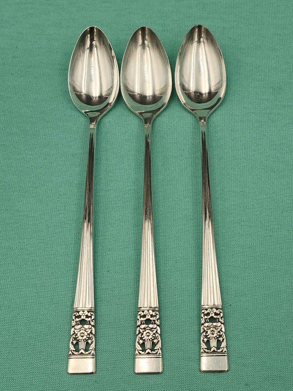 Oneida Community Coronation Silverplate 7 1/2” Iced Tea Spoons Set Of 3