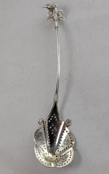 Antique Gorham Sterling Sugar Sifter Ladle 3D BIRD Pierced Bowl – no nest