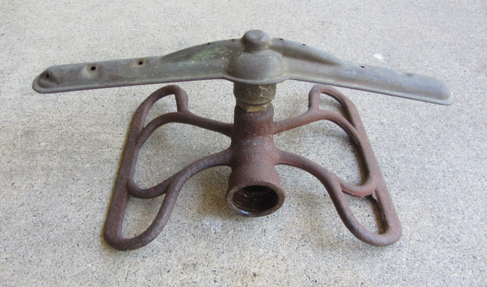 Vintage Nelson 1930’s Cast Iron Base Brass Propeller Style Garden Spot Sprinkler