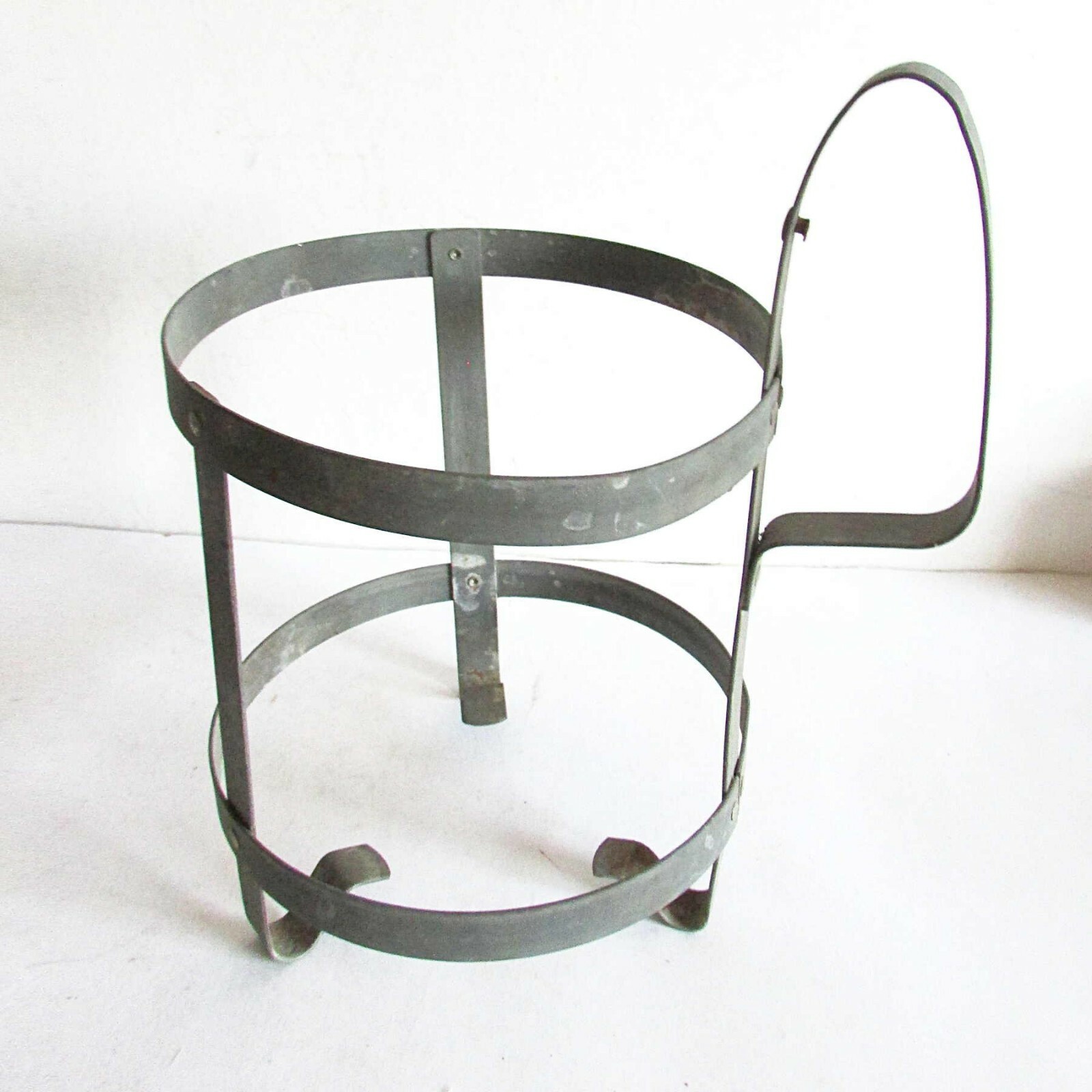 Old Metal Jug Holder Pourer Auto Fuel Gas Oil 6.25×10″ tall FREE SH