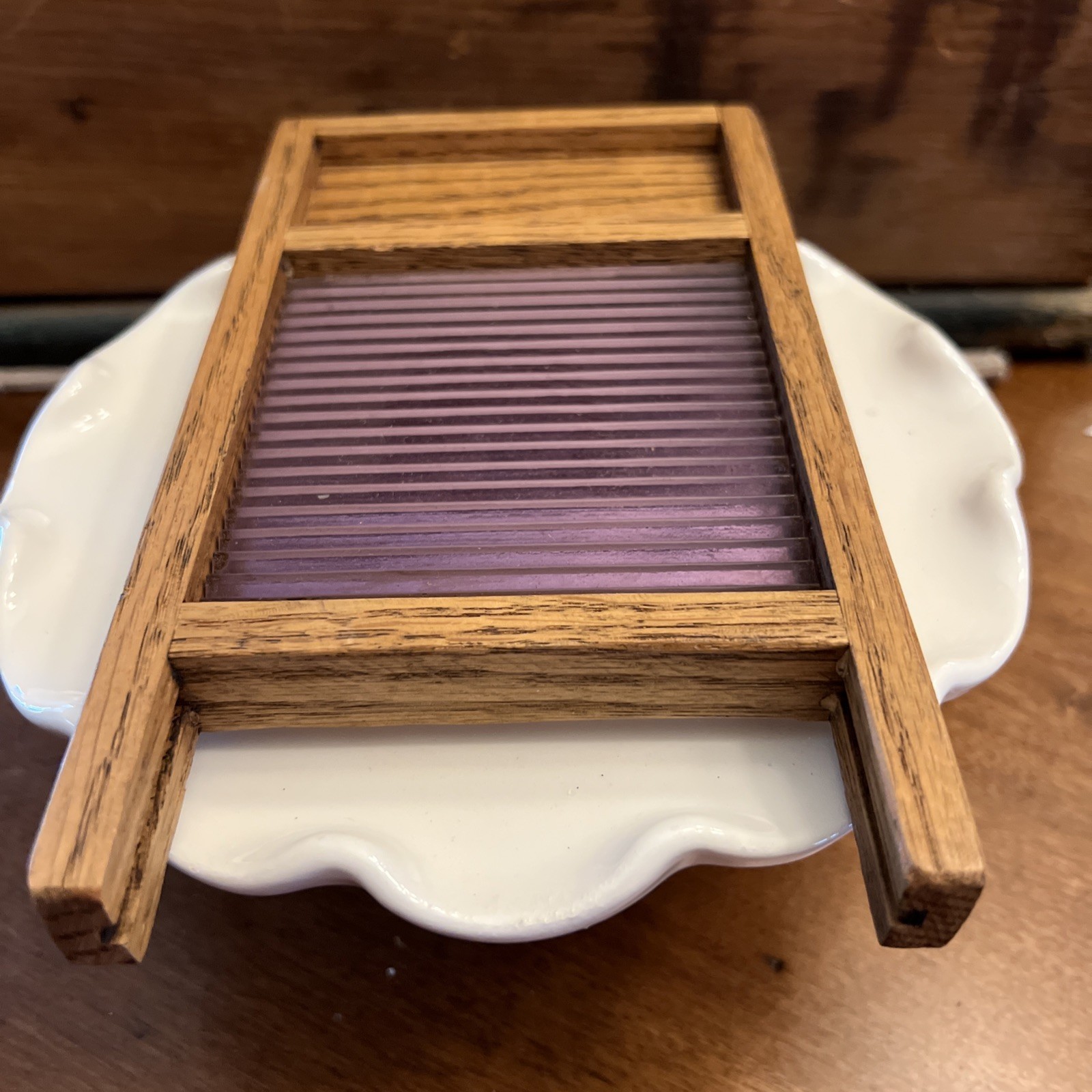 EXTREMELY RARE, “SALESMEN SAMPLE” (CONDIE-NEALE-GLASS CO) WASHBOARD Lavender Hue