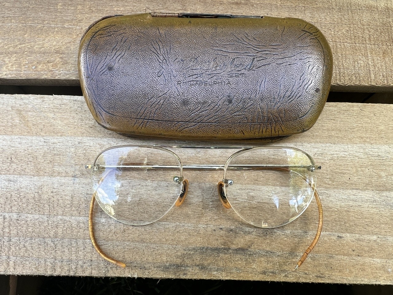 Antique B&L Bosch & Lomb 1/10 12K Gold Filled Rimless Eyeglasses w Case