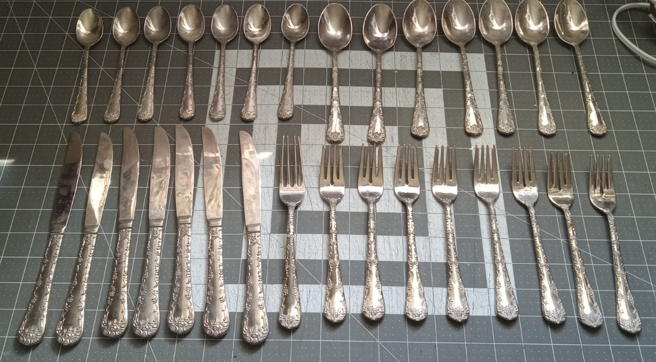 WM Rogers Enchanted Rose Flatware Silver Plate Lot of 30