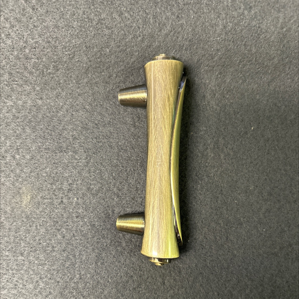 2-1/2″ Scroll Pull Antique Brass