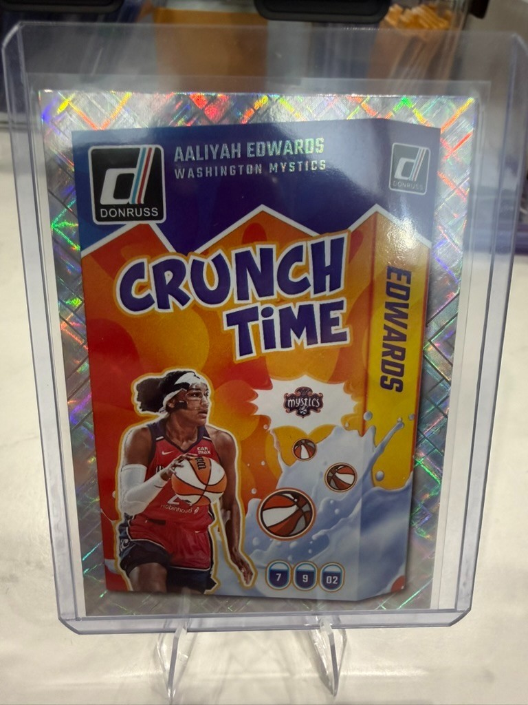 2025 WNBA Donruss Crunch Time Diamond Holo – Aaliyah Edwards