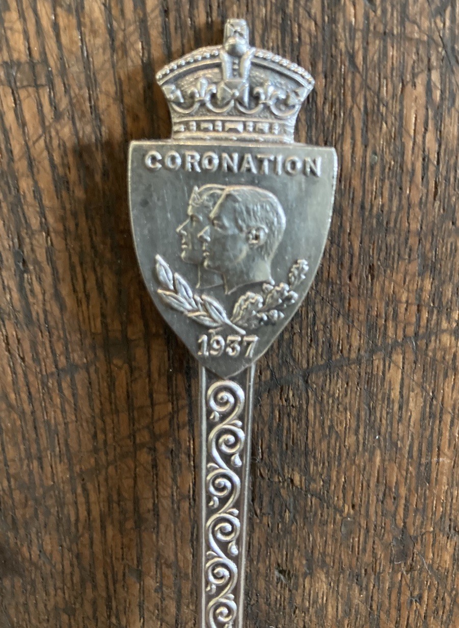 Vintage 1937 King George VI Coronation Souvenir Spoon, England Silver Plate EPNS