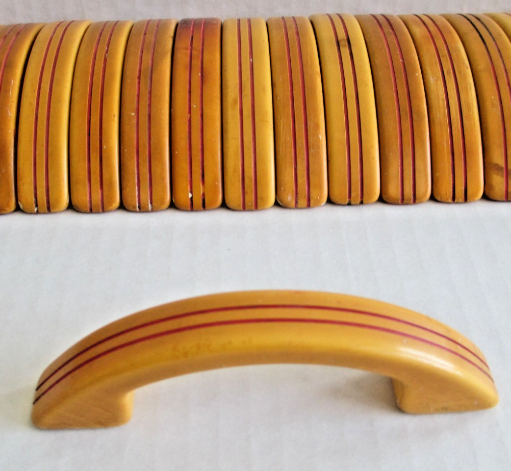 ONE MCM Vintage Red Stripe Bakelite Catalin Drawer Pull Handle 4″ B62