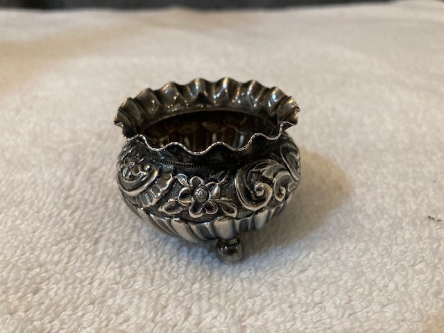 Sterling silver Repousse’ salt cellar(Antique), 1.5” tall 2”diameter – 26 grams