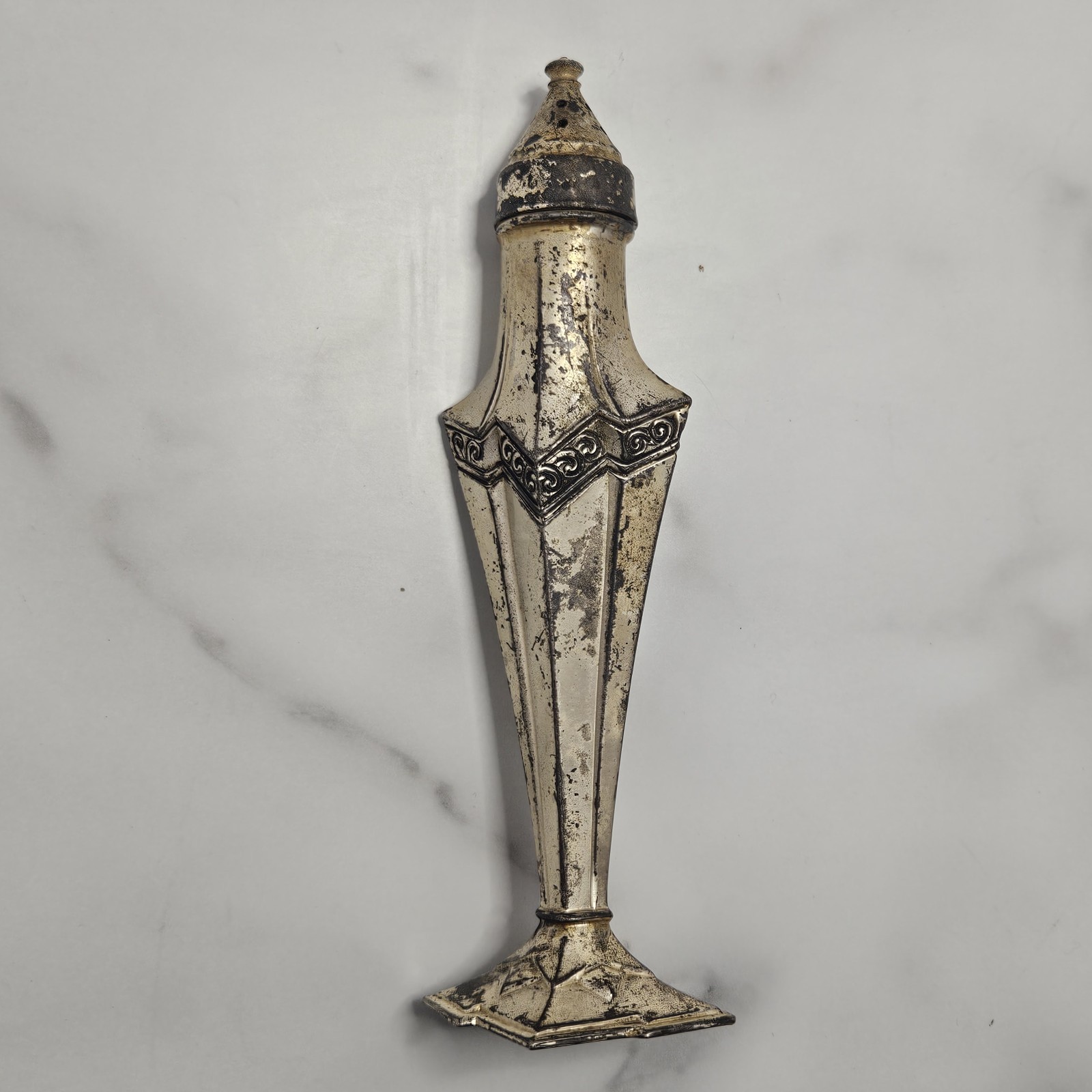 VTG SP Co Silver Plated Salt / Pepper Shaker 872 LaFrance Art Deco Skyscraper