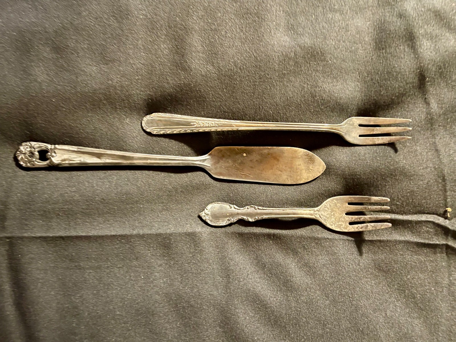 Tarnished Silverplate Flatware/Serving Utensils 23 pcs-Craft/Decor/Restoration