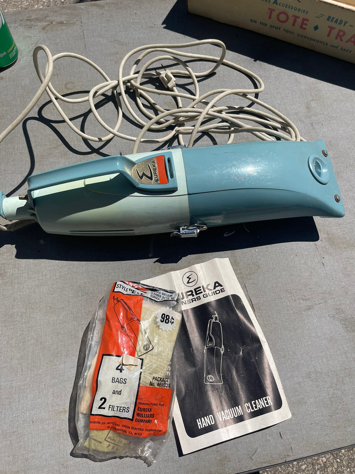 Eureka Model 150 Vintage Mid-Century Portable Hand Vacuum With Manual Blue