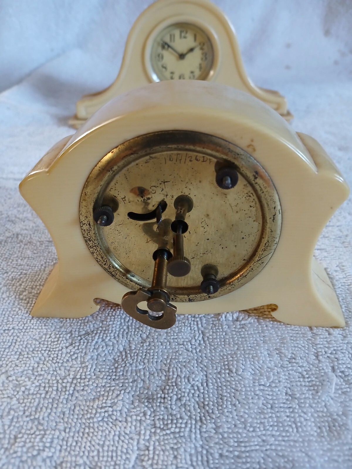 Vintage Two Small Unknown Maker Bakalite Clocks (Working HOLDING TIME