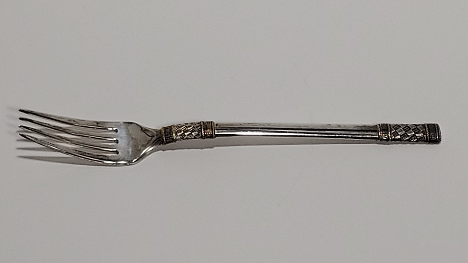 Wallace Aegean Weave 8″ Sterling Silver Fork With Gold Accents