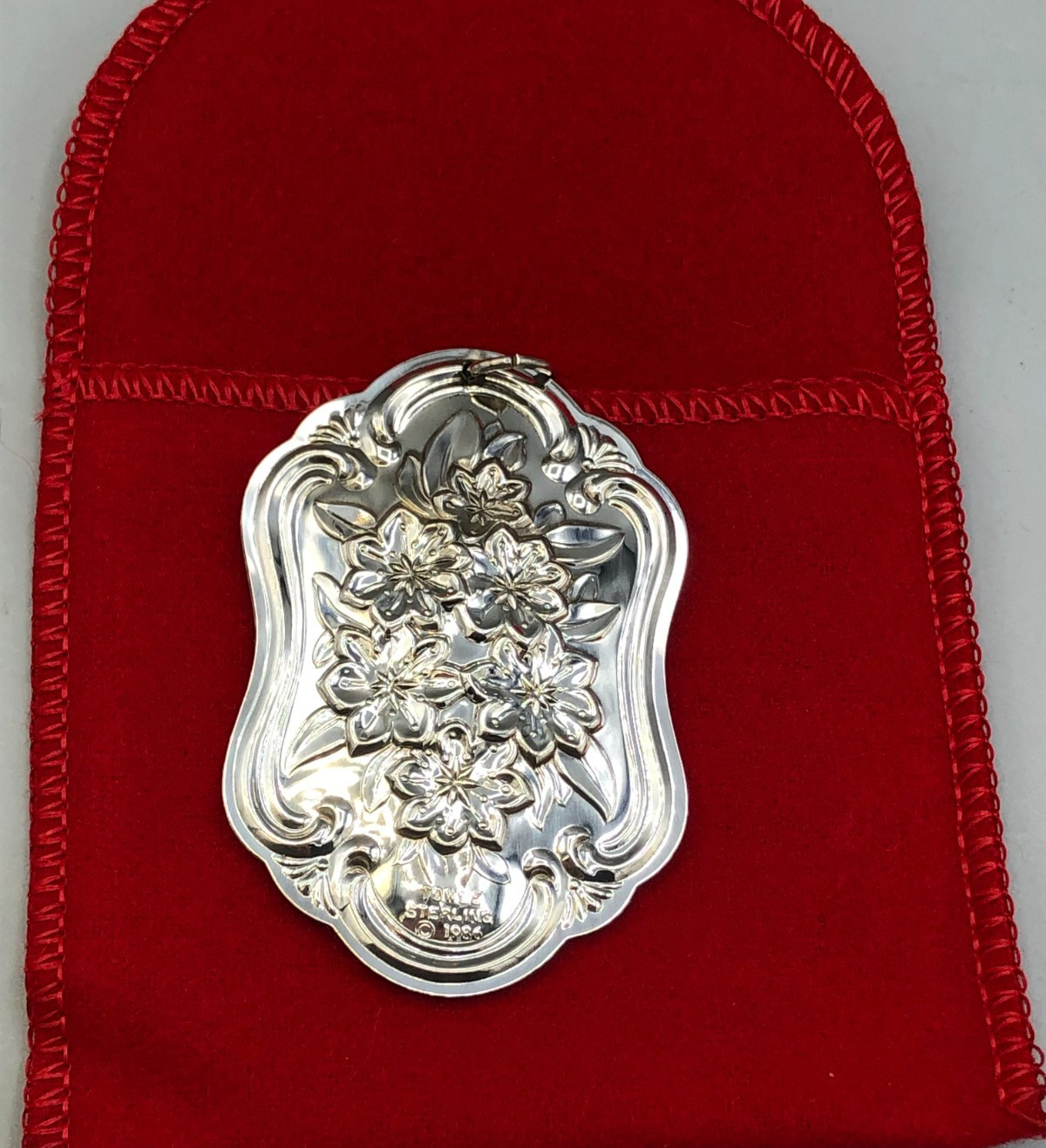 1986 Towle Sterling Flowers of Christmas Medallion, “Laurel”, no Box
