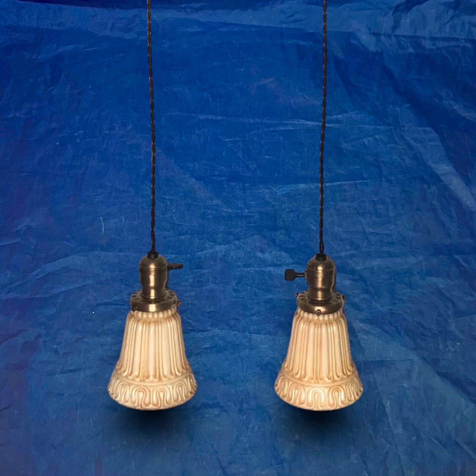 36.5” Adjustable Antique Pendant Lights Retractable Pendants Antique Shades 32E