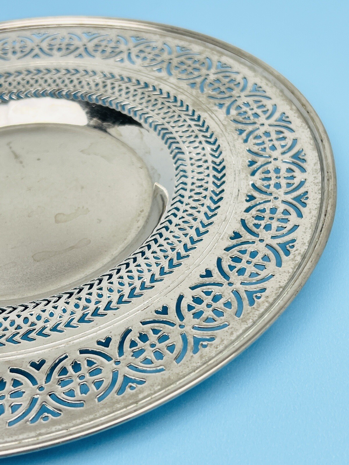Manning Bowman Silver Plated Serving Tray 10″ Open Filigree Parties Weddings