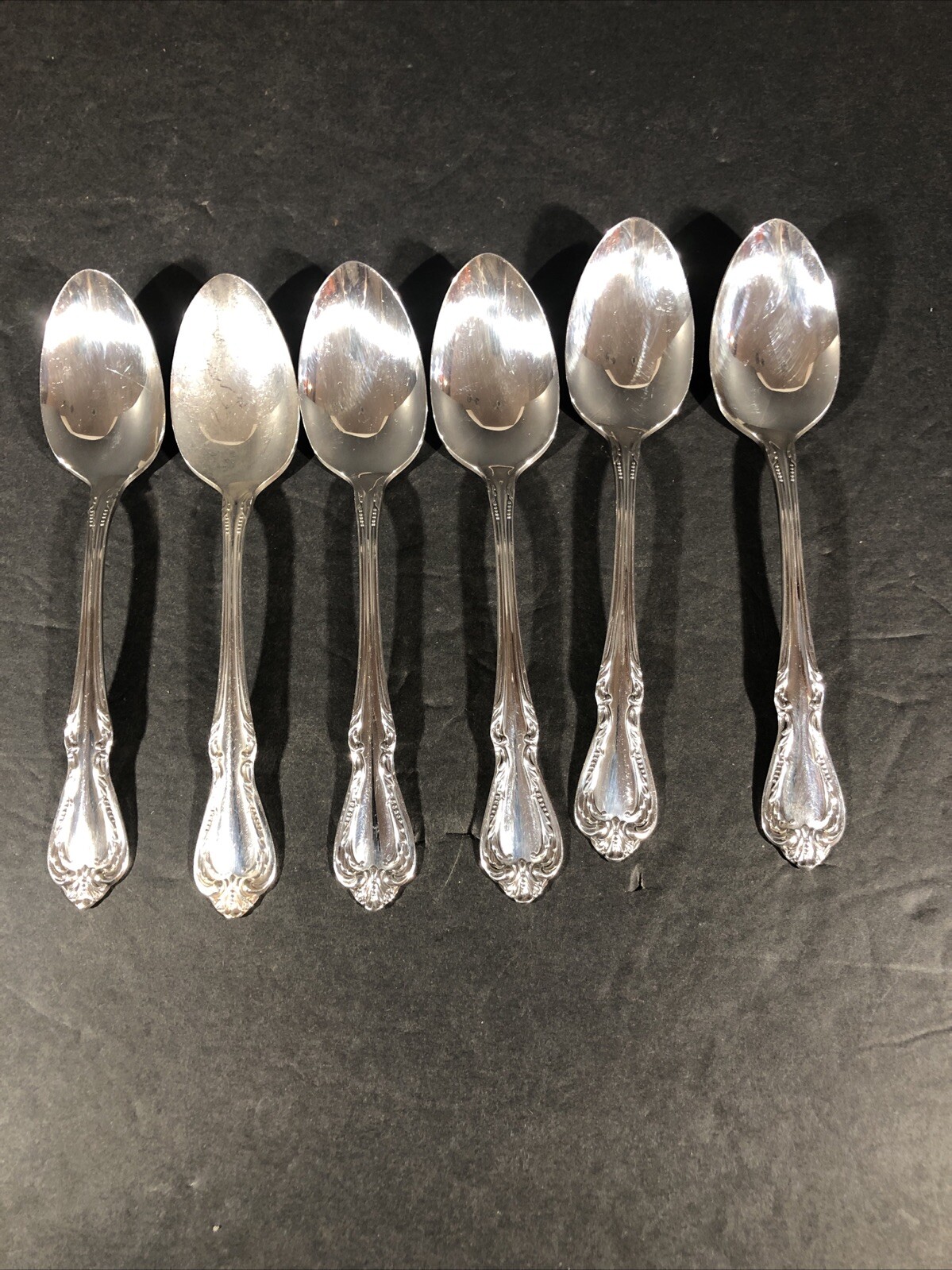 Wm A Rogers Oneida Chalice Harmony Flatware Set Service for 6 Total 31Pcs