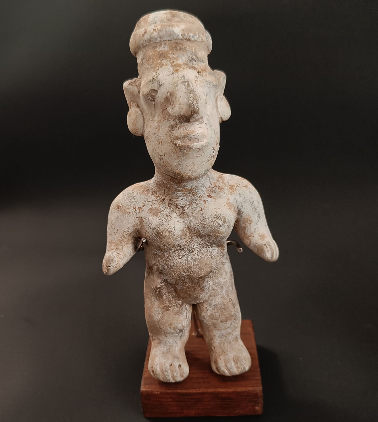 Pre Columbian Jalisco Figure West Mexico Circa B.C. 100-300 A.D