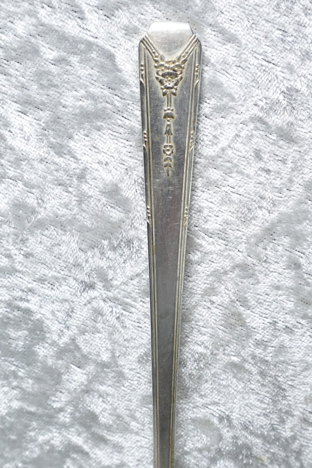 41 Pieces ‘MILADY’ Pattern Silver Plate Flatware By Oneida Marked ‘Community’