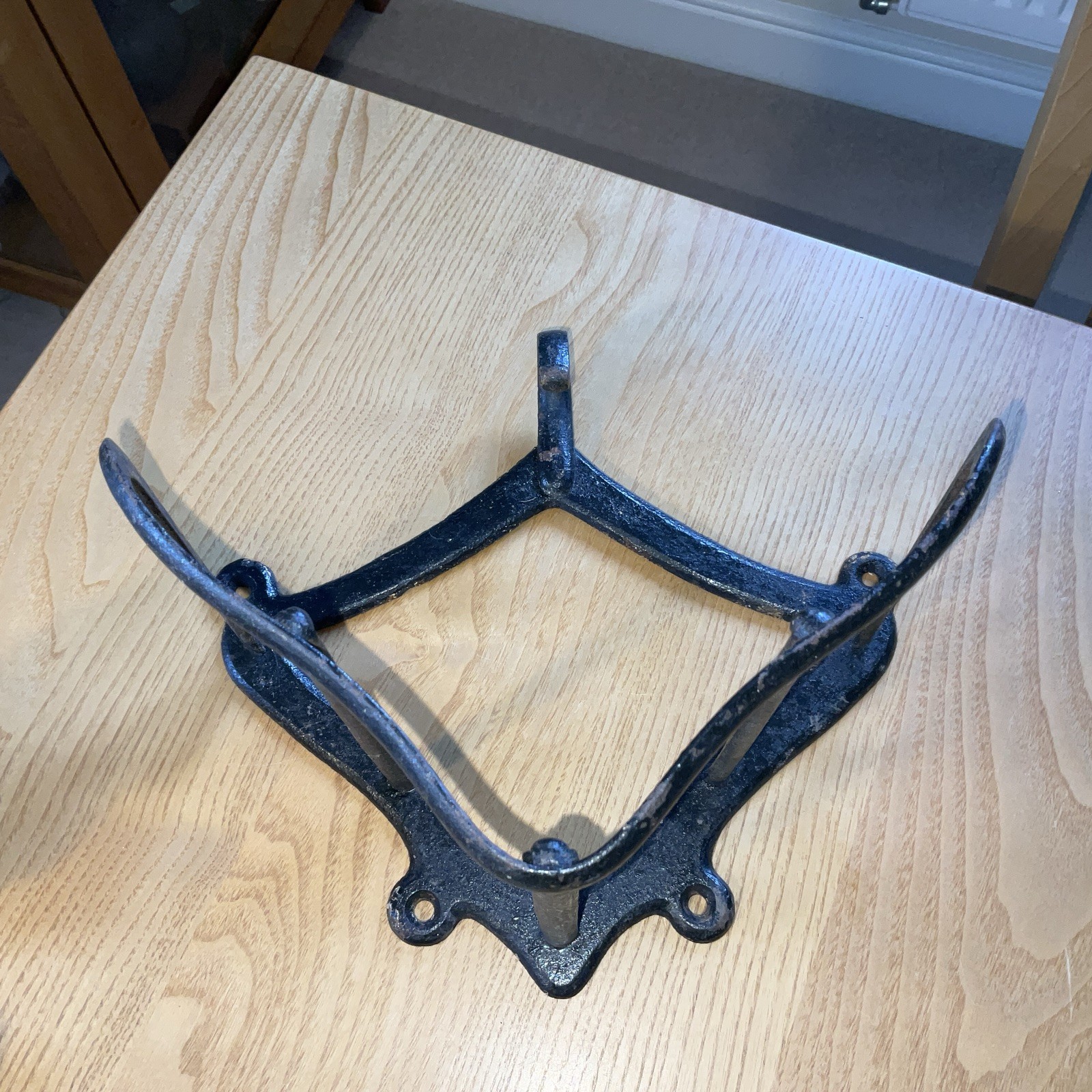 Victorian Stables Tack Holder ,hooks Ideal Bridles Dog Leads Good Quality