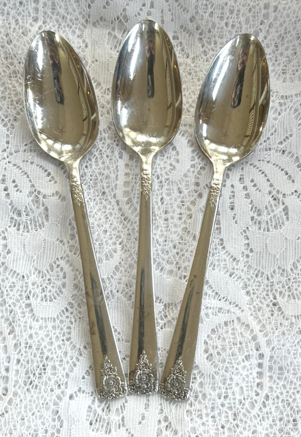Set of 3 Teaspoons Wm A Rogers Silver Reinforced Plate Flatware AA Floral Design