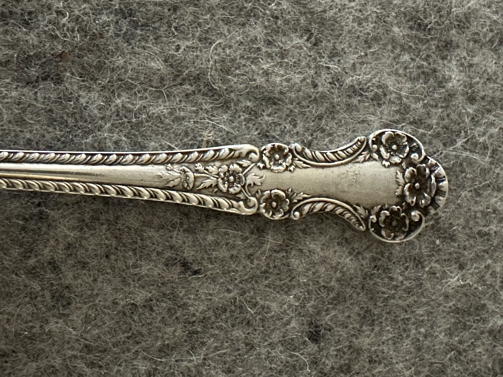CAMBRIDGE by Gorham Sterling Silver Long Pickle Fork 8-1/4″No Mono