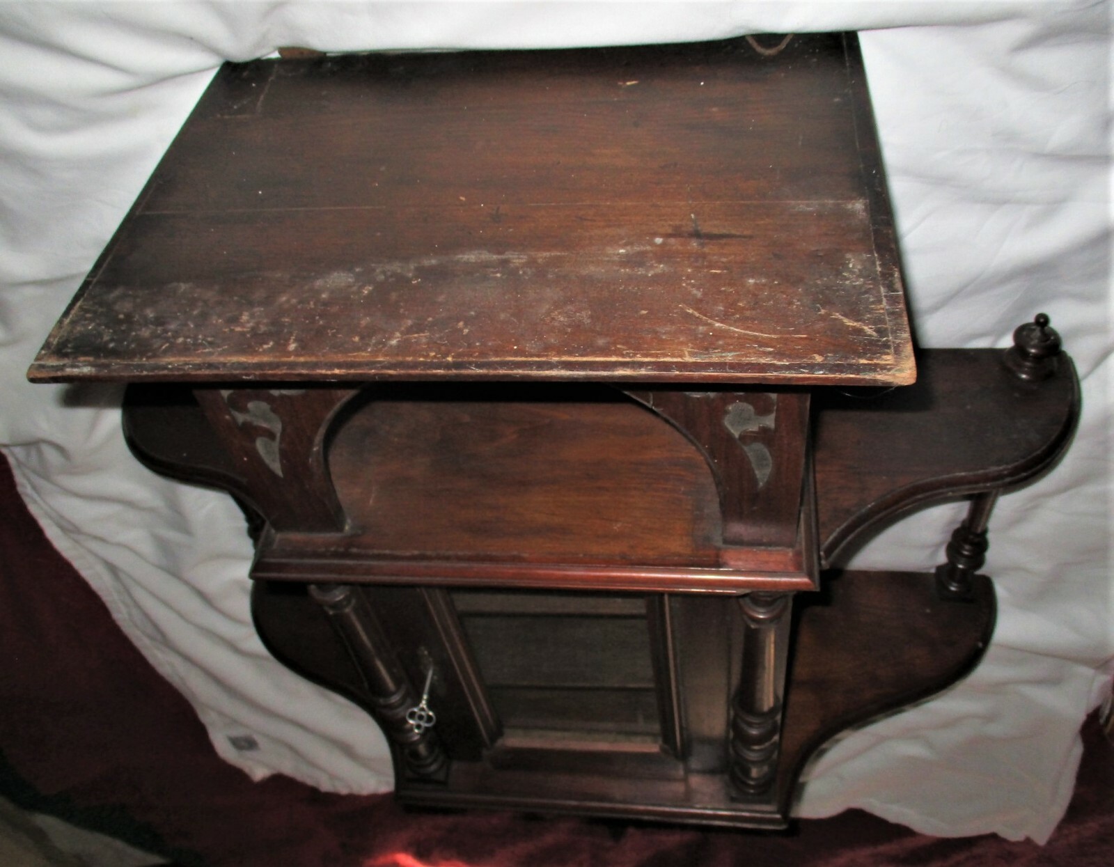 ANTIQUE USA VICTORIAN WOOD FURNITURE CABINET CAST IRON KEY LOCK HOME WALL SHELF